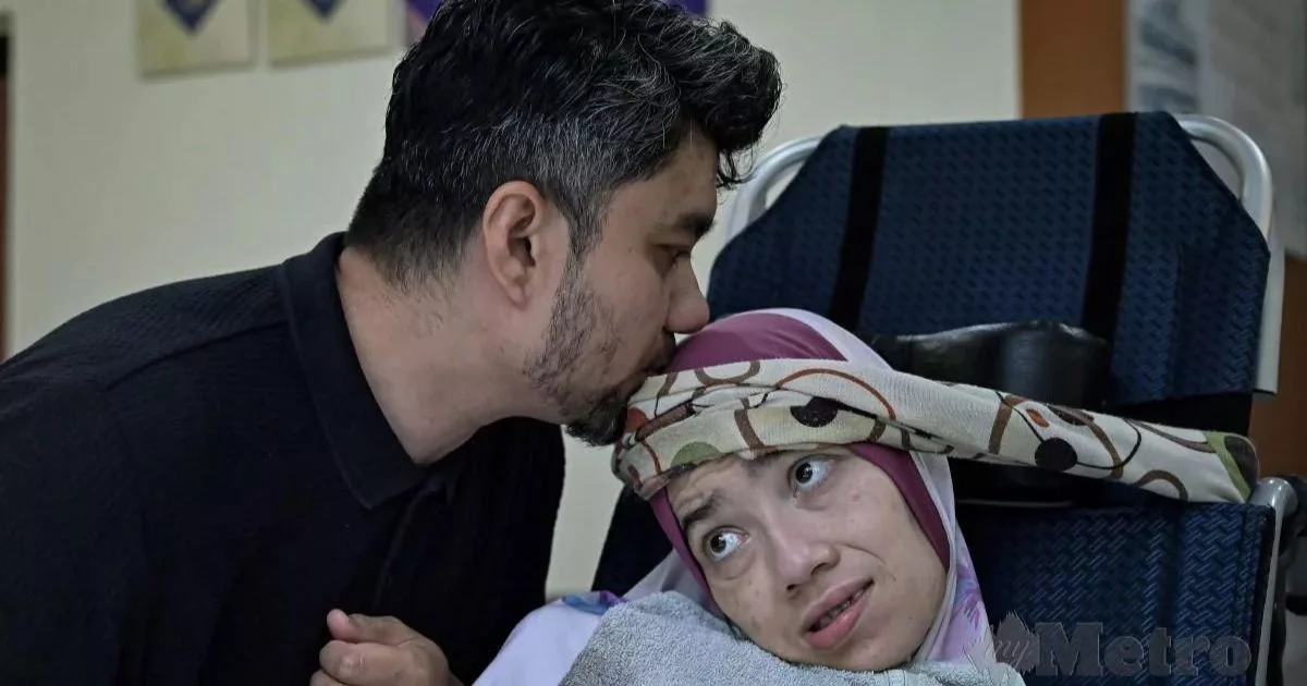 “Isteri Amanah, Saya Akan Jaga Walau Apa Keadaannya”, 10 Tahun Setia Jaga Isteri Hidap MND