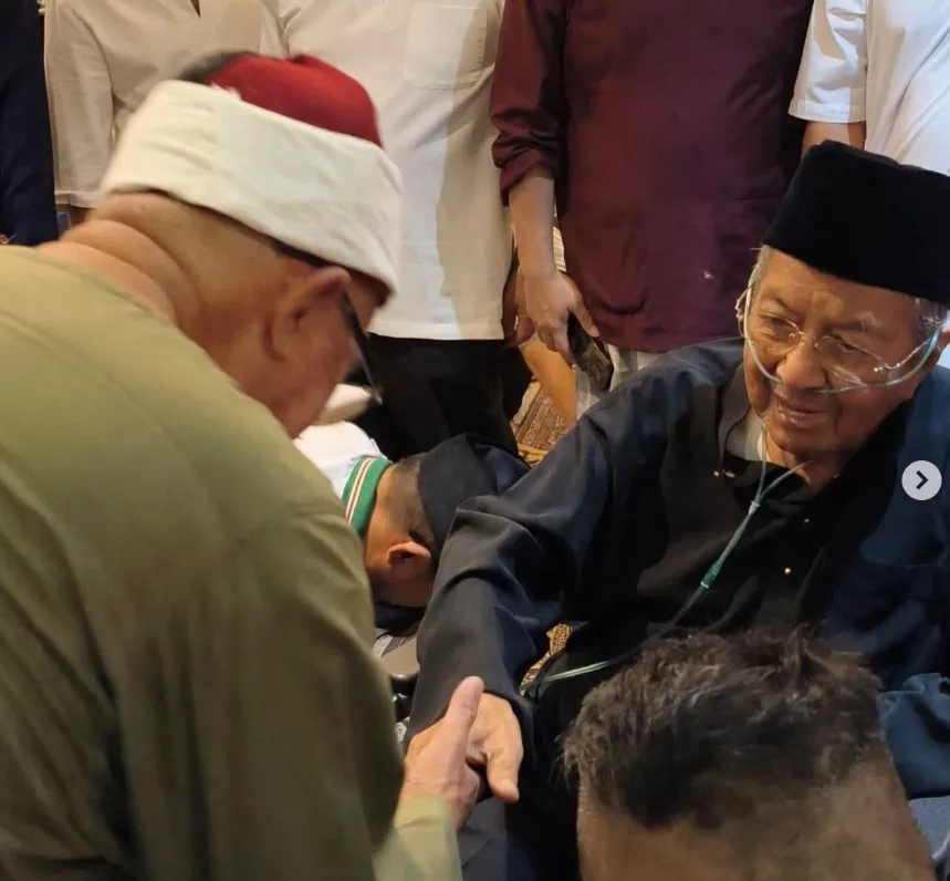 Dr Zulkifli Santuni Tun Mahathir, Kongsi Keadaan Terkini Selepas Pemergian Tun Hasmah 2 Dr Zulkifli Santuni Tun Mahathir, Kongsi Keadaan Terkini Selepas Pemergian Tun Hasmah