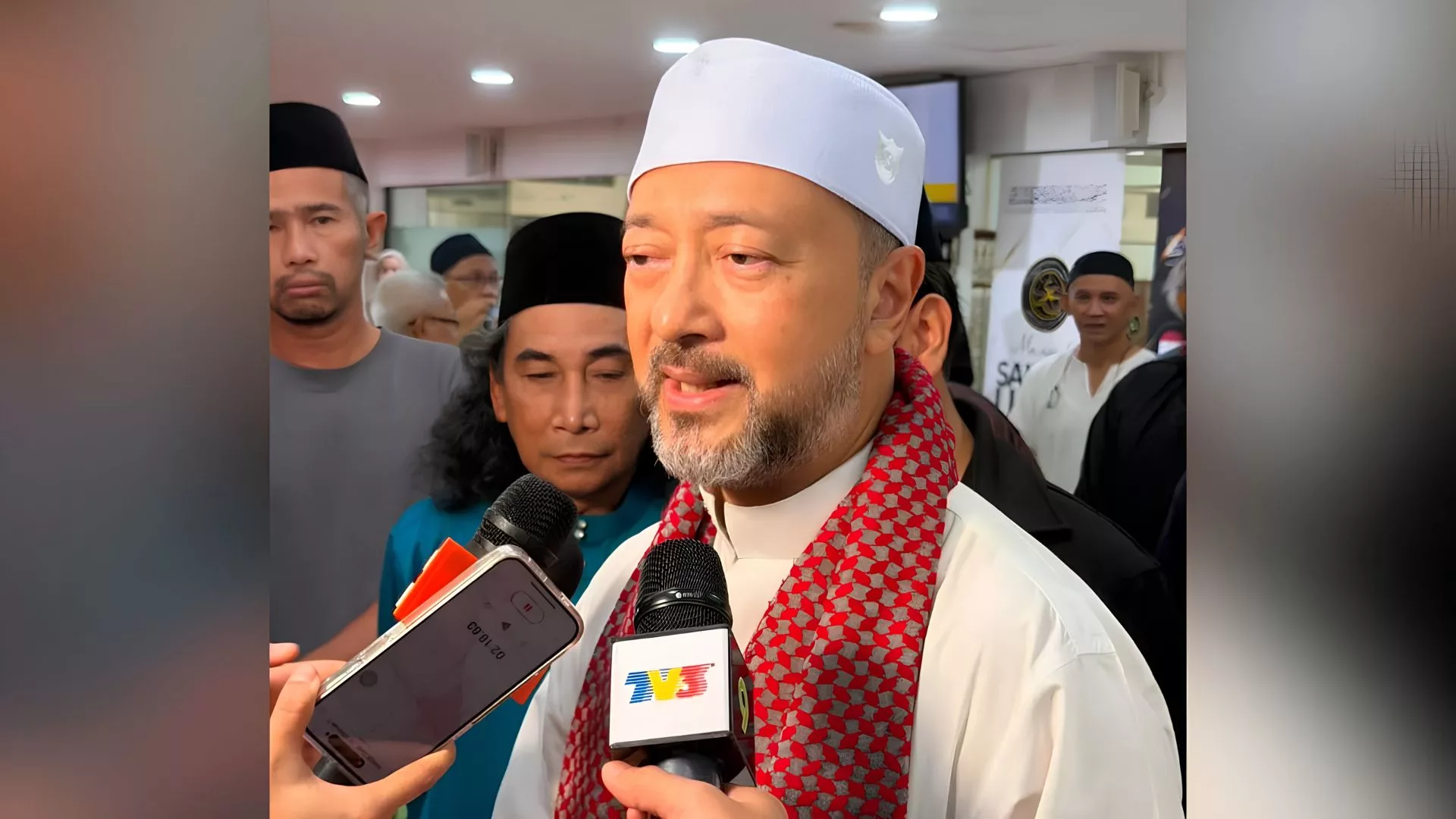 Bila Pasangan Pergi Dulu, Rumah Yang Sama Boleh Terasa Sangat Berbeza 2 Mukhriz Mahathir