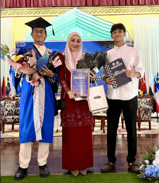 Rayyan Dinobat Penerima Anugerah Kokurikulum Terbaik (Putera) MRSM SUBES , Rita Rudaini Luah Rasa Syukur