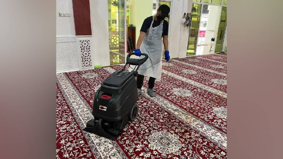 “Tak Tergamak Ambil Bayaran…” Lelaki Sertu Masjid Percuma, Anggap Sebagai Amal Jariah 2 “Tak Tergamak Ambil Bayaran…” Lelaki Sertu Masjid Percuma, Anggap Sebagai Amal Jariah